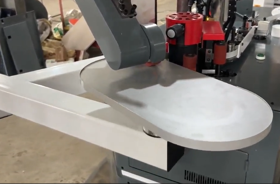 Braço pantográfico com sistema à vácuo