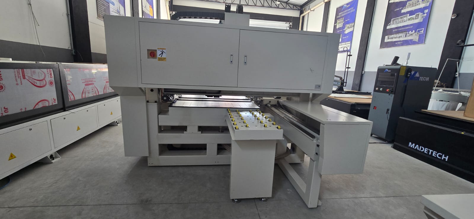 MaxDrill M5 - Centro de Furação Vista Geral