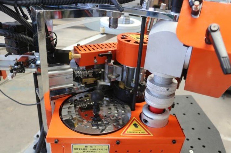 Coladeira de bordos para peças ergonômicas Contour 2.0 - Imagem 14