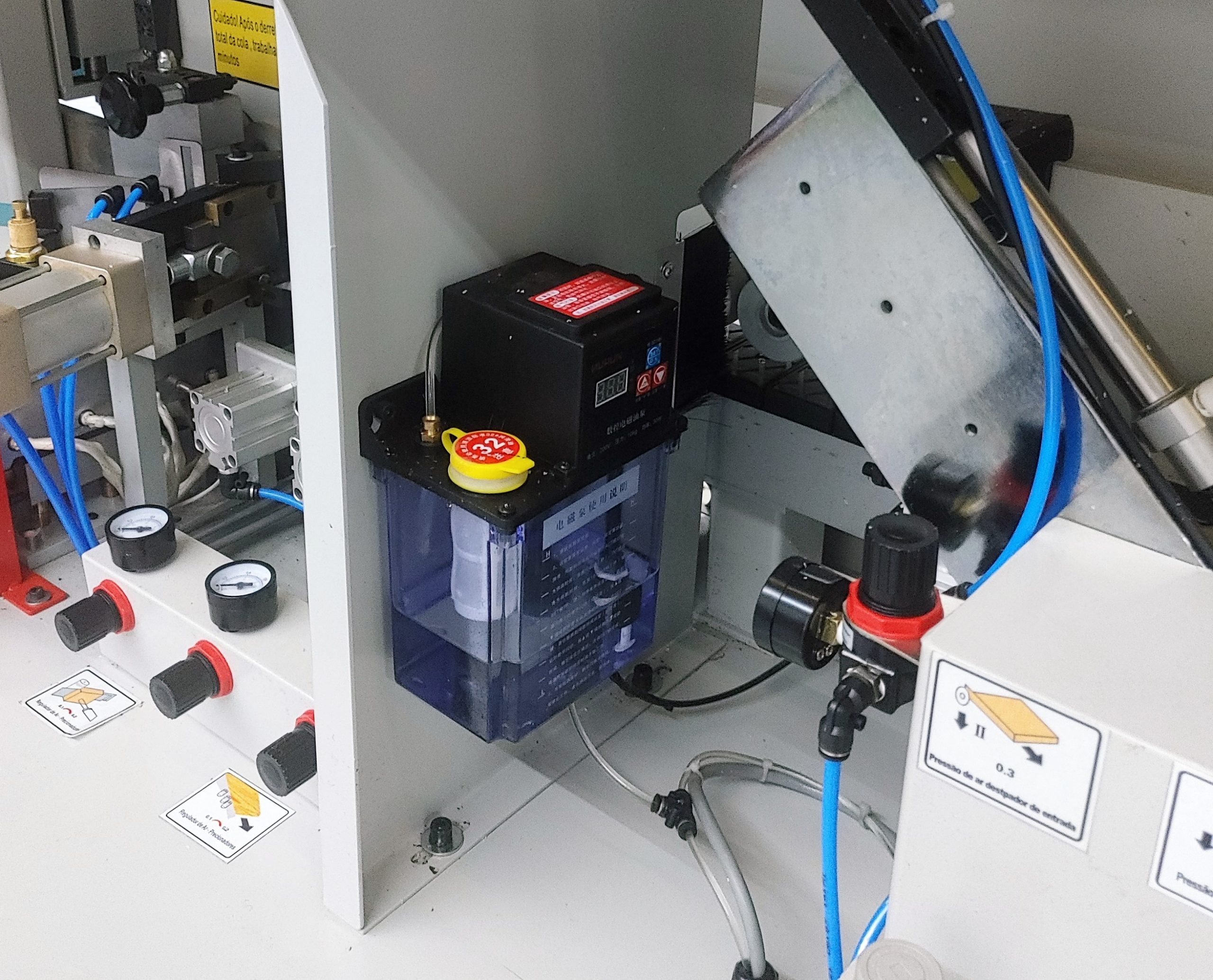 Coladeira de bordos automática Millenium 6GS - Imagem 2