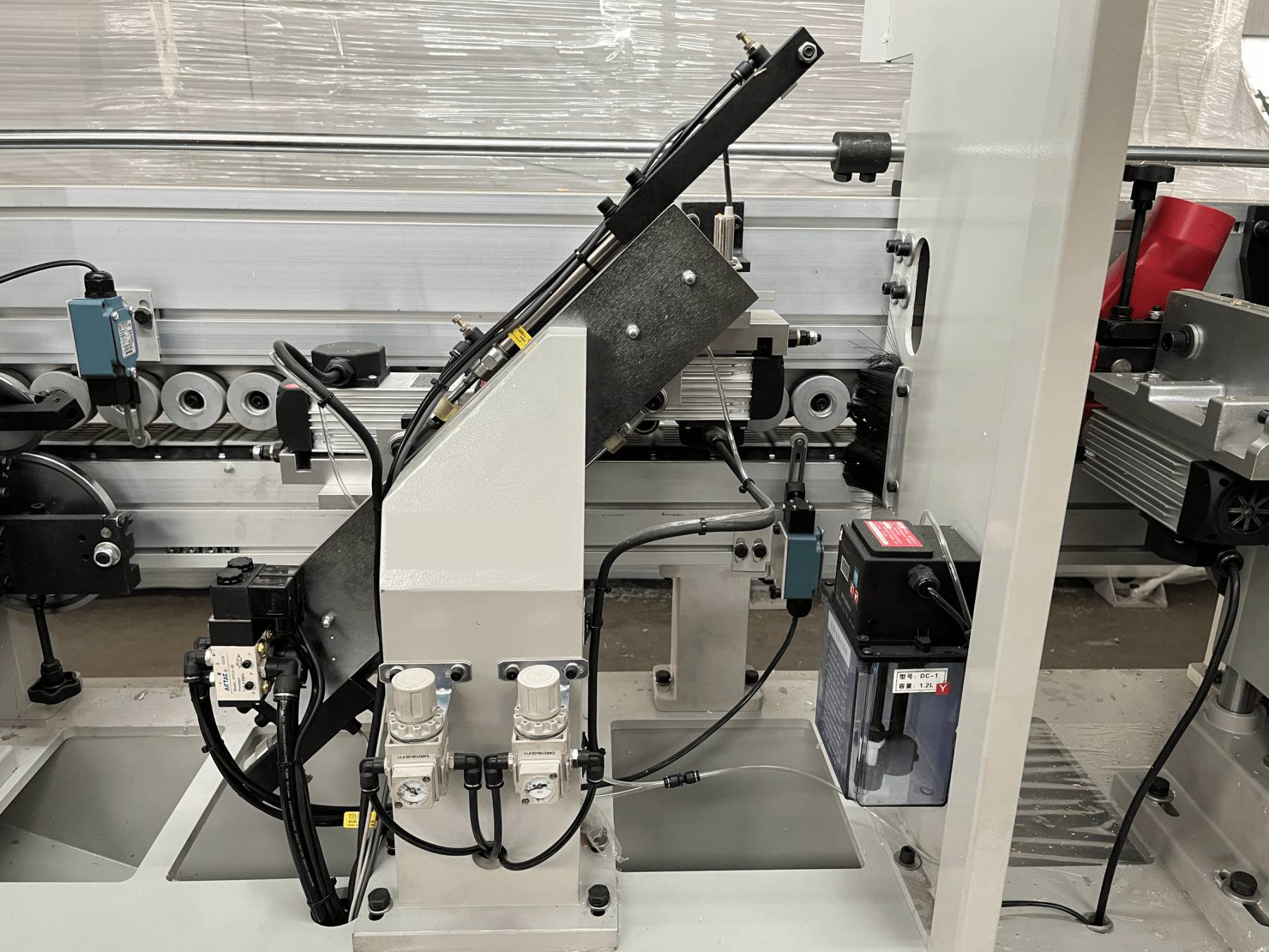 Coladeira de bordos Vectra 8GS - Imagem 8