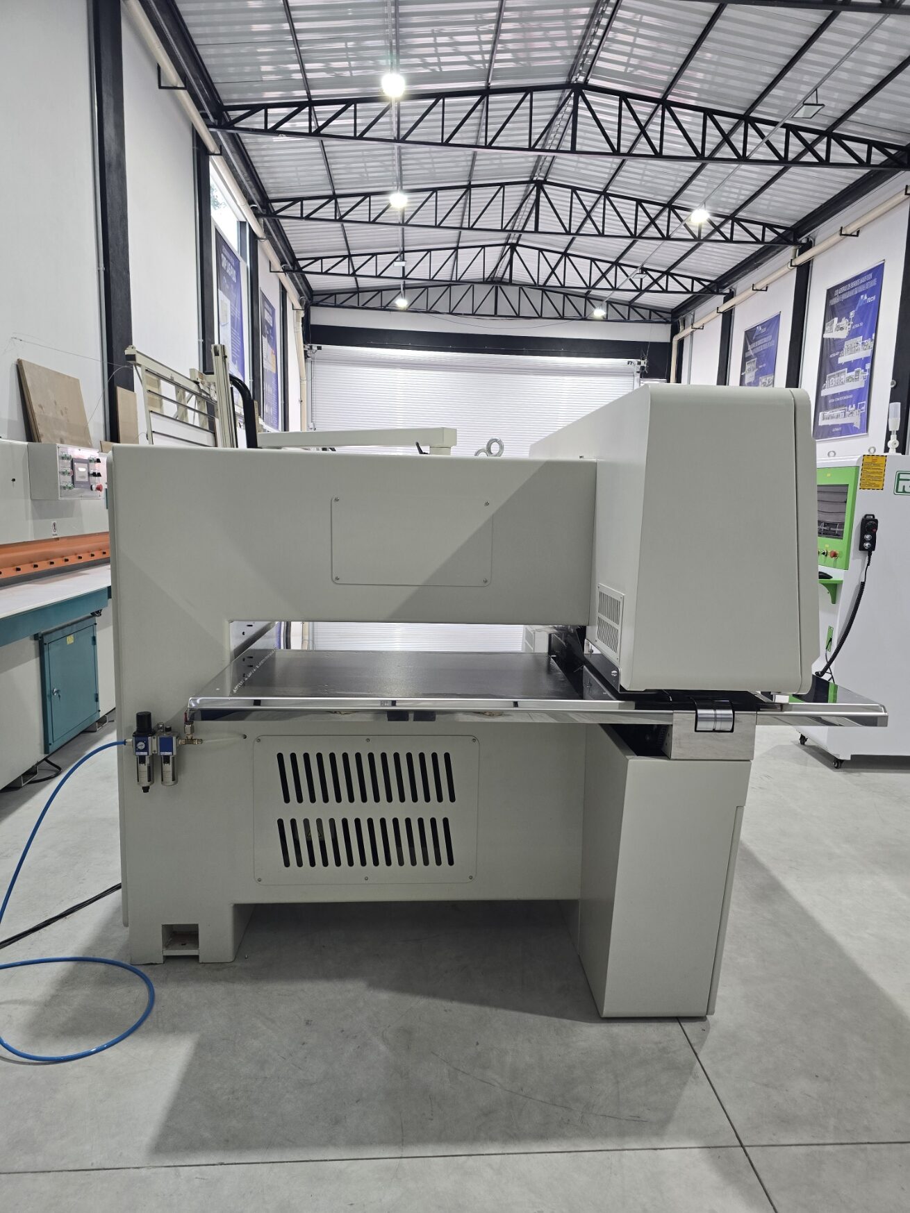 Emendadora de lâminas Madetech Fusion Pro - Imagem 5