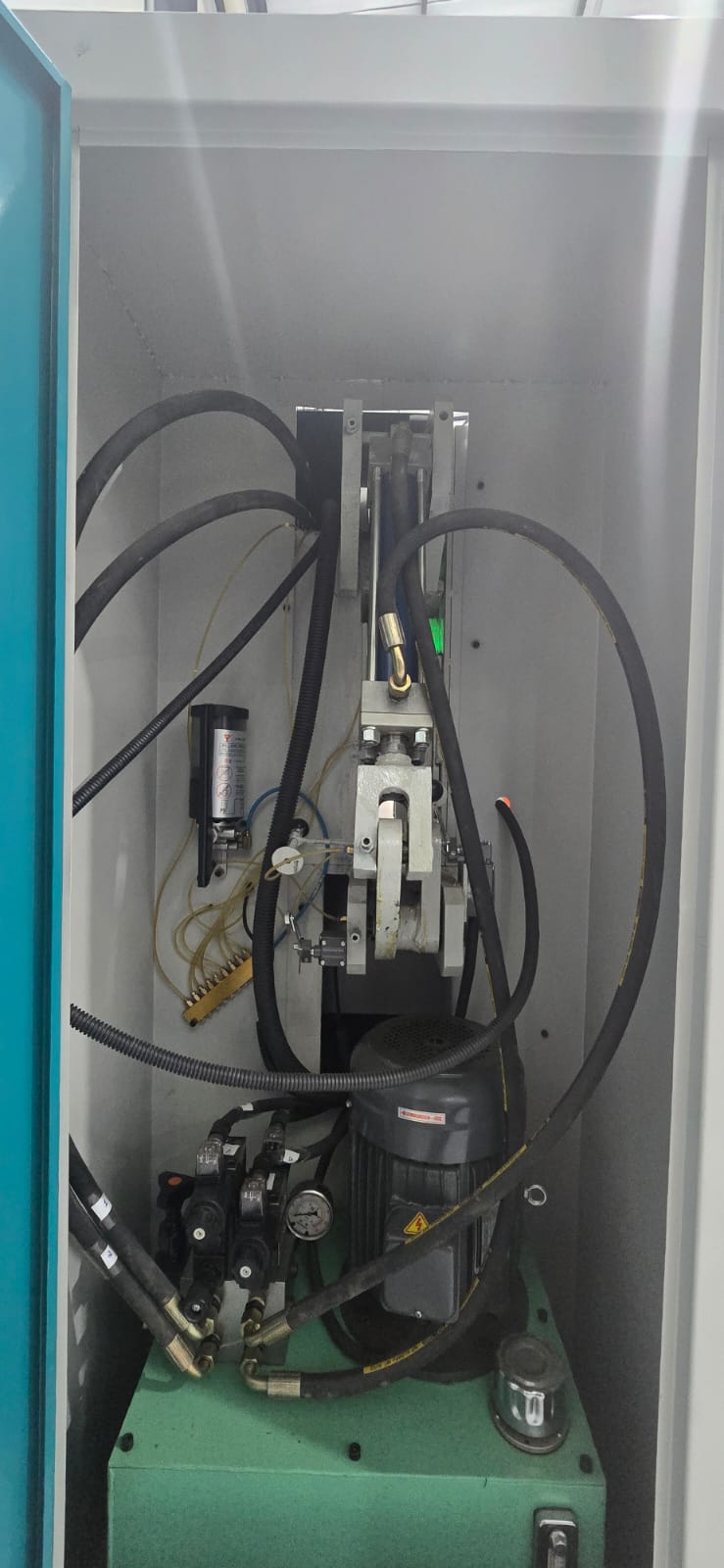 Guilhotina hidráulica MQJ3020A - Imagem 6