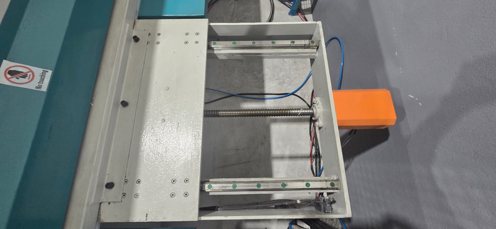 Guilhotina hidráulica MQJ3020A - Imagem 9